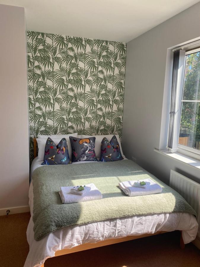 Coventry City Centre Townhouse With Private Parking Βίλα Εξωτερικό φωτογραφία