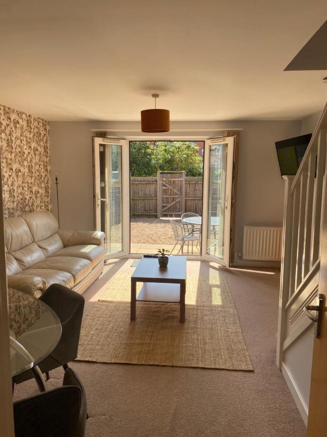 Coventry City Centre Townhouse With Private Parking Βίλα Εξωτερικό φωτογραφία